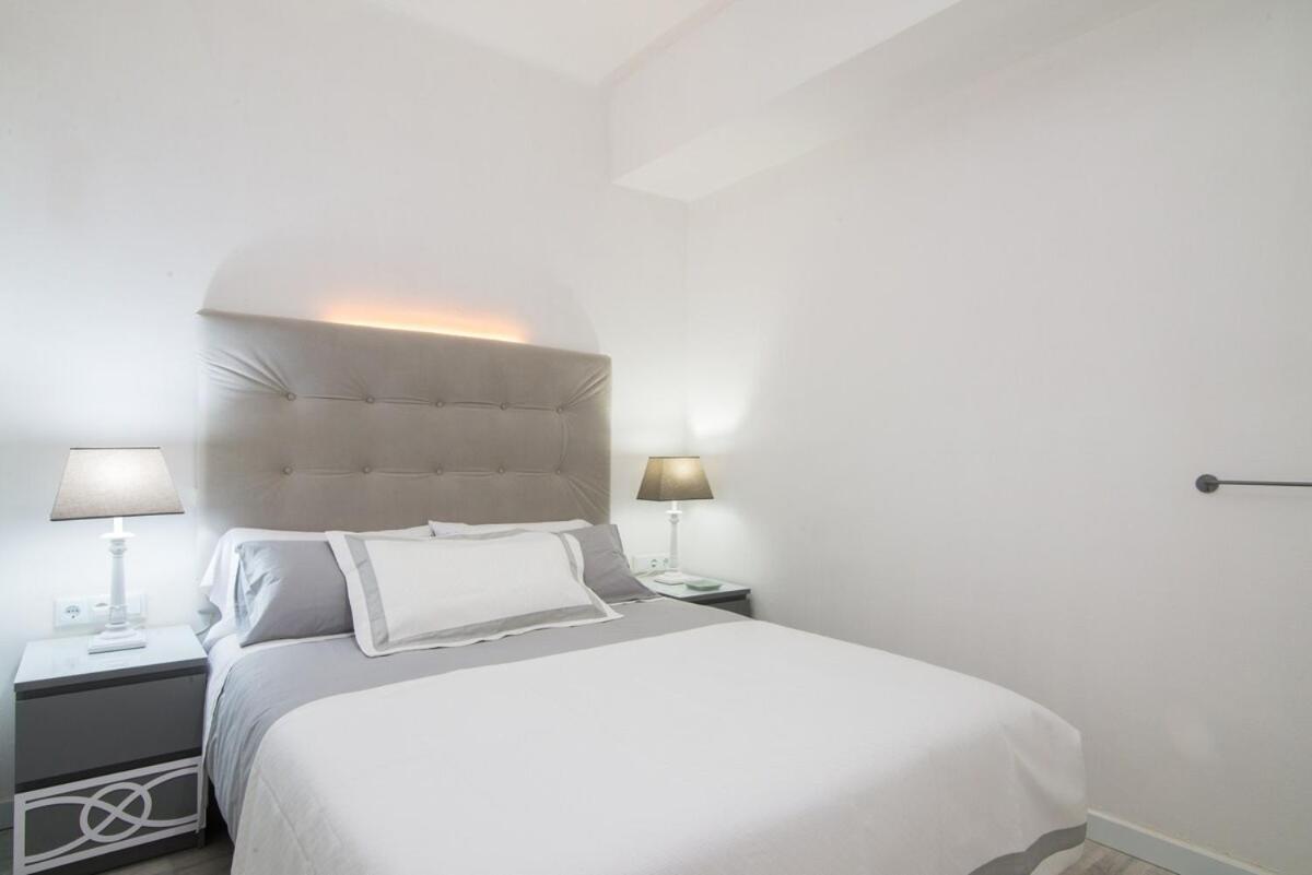 Apartamento Nice, Cozy, Up To 6, Fcb Stadium, Free Parking *