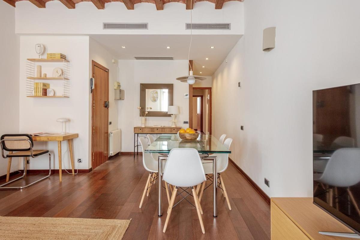 New Charming & Cozy Gem Location Apartment Barcelona