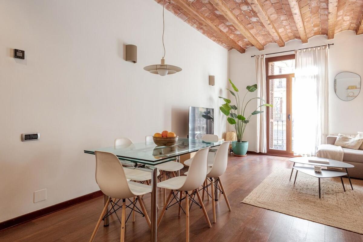Apartment New Charming & Cozy Gem Location Barcelona