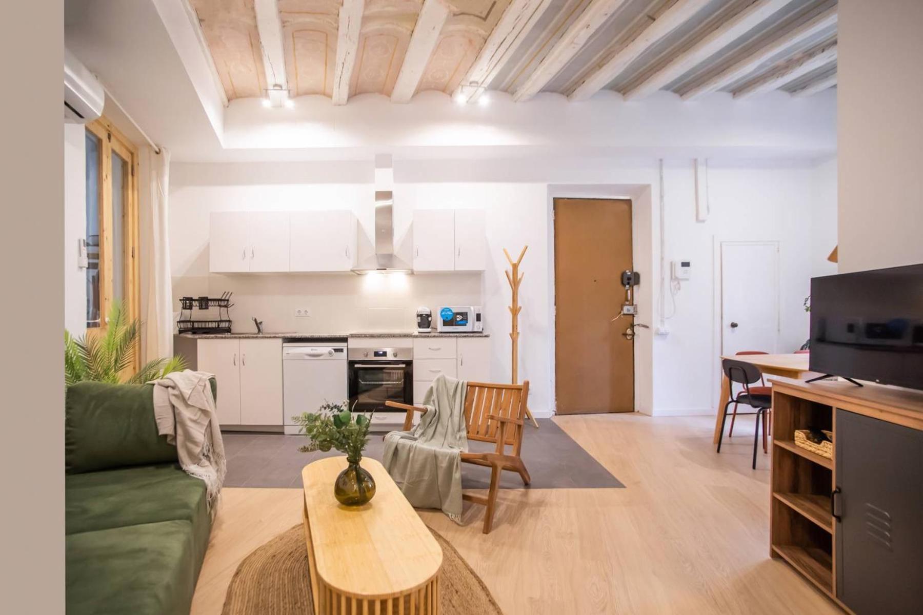 Apartment 12ara1093- New & Spacious 3br Flat Barcelona
