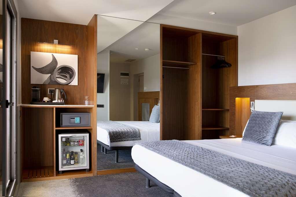 Western Premier Dante Hotel 4*