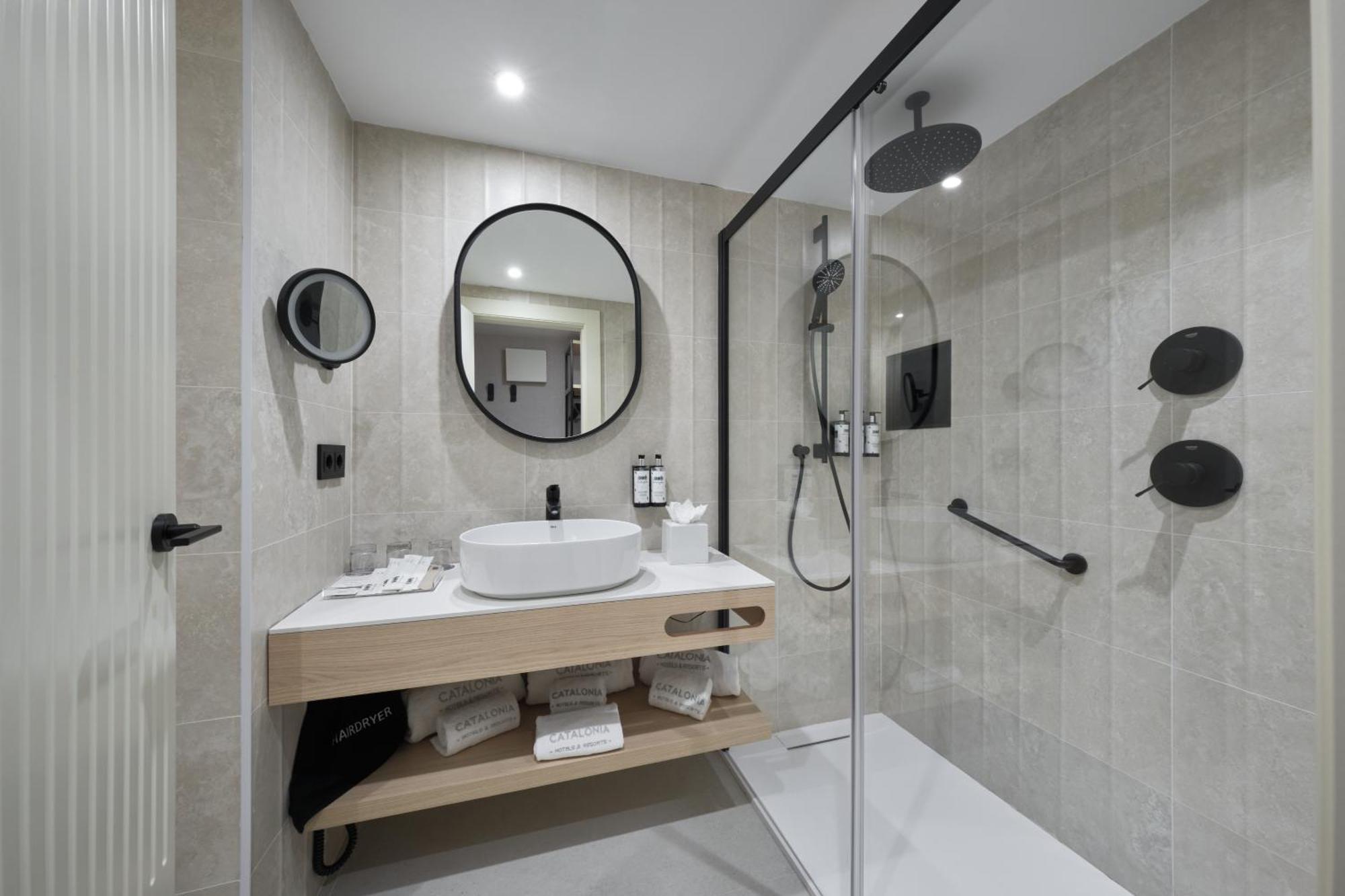 Hotel Catalonia Park Gueell 3*