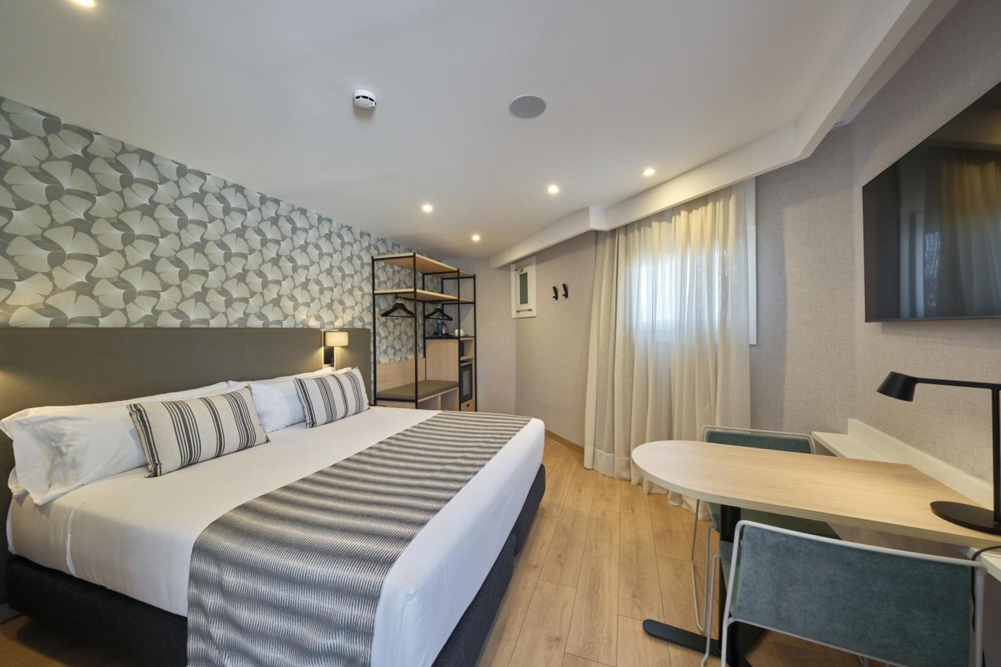 Catalonia Park Gueell 3*