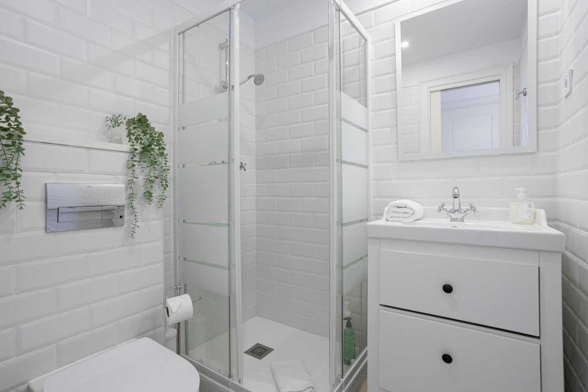 Bright & Stylish Flat In Trendy Grcia Apartment *