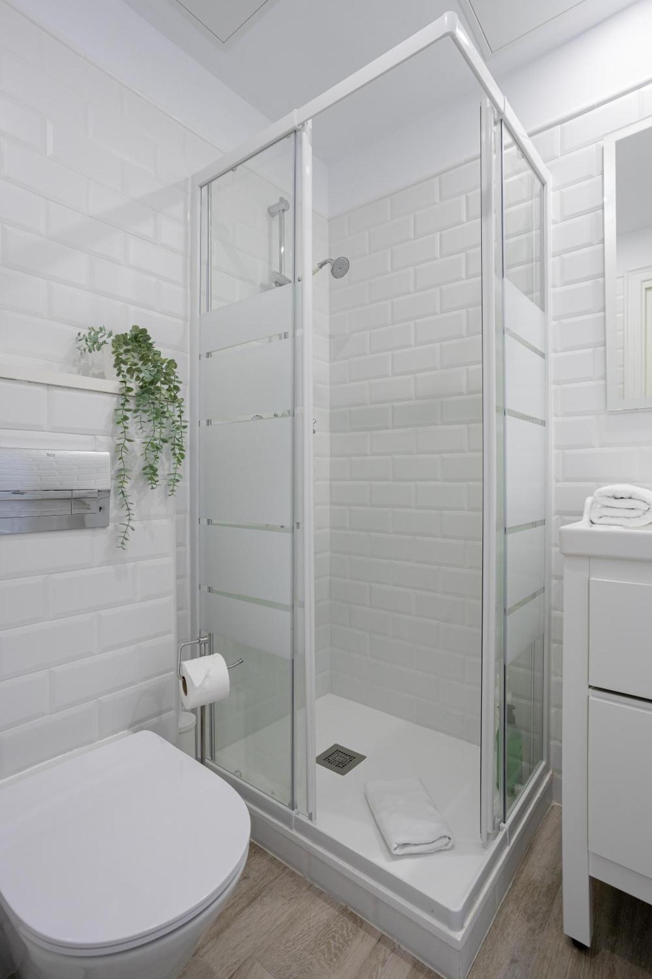 Bright & Stylish Flat In Trendy Grcia Barcelona