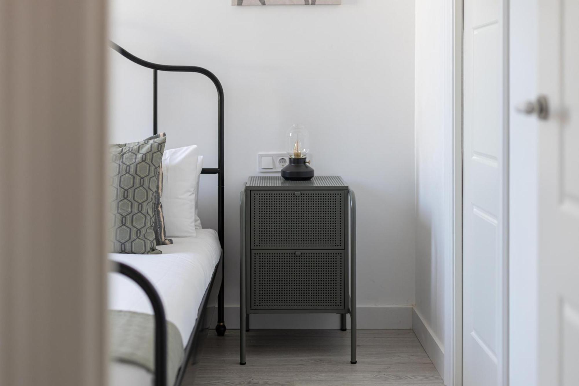 Bright & Stylish Flat In Trendy Grcia Apartment Barcelona