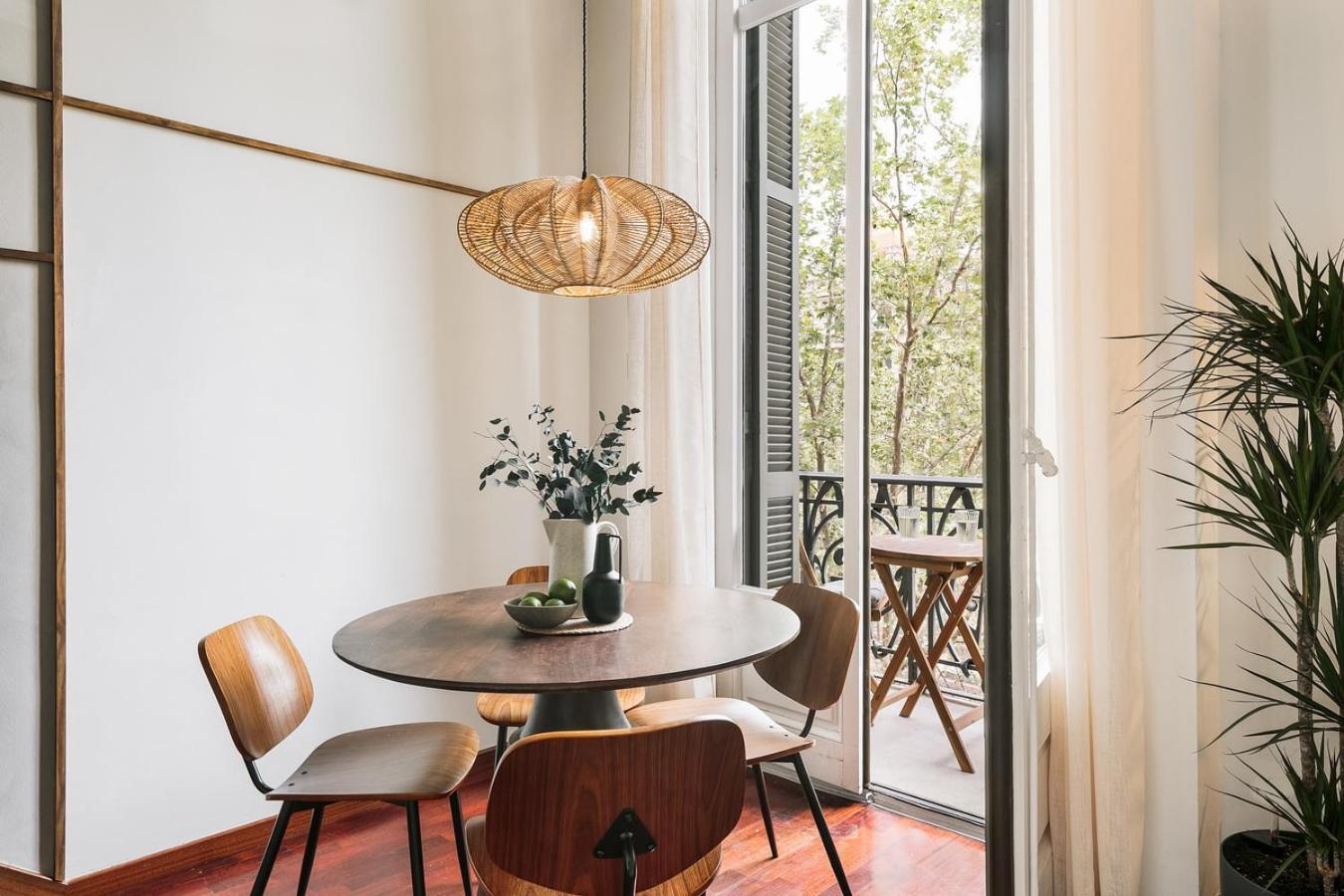 Agerola - 2 Bedrooms In Eixample Dreta Apartment