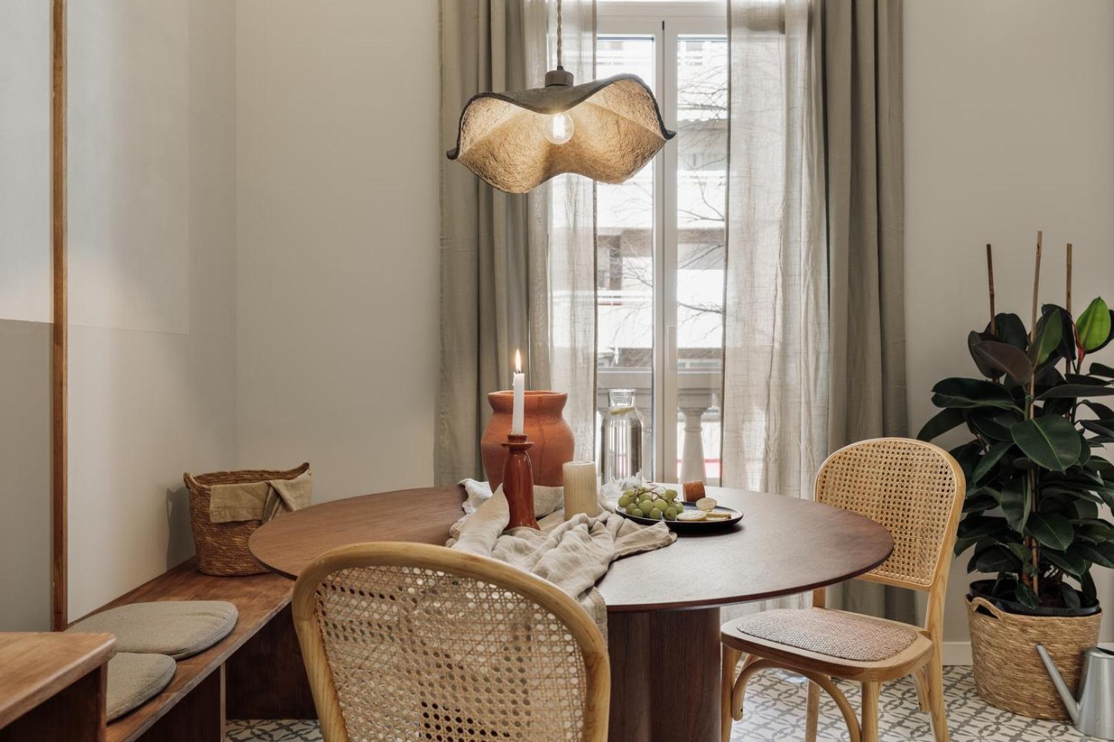 Apartment Niria - 2 Bedrooms And Balcony In Eixample Esquerra Barcelona