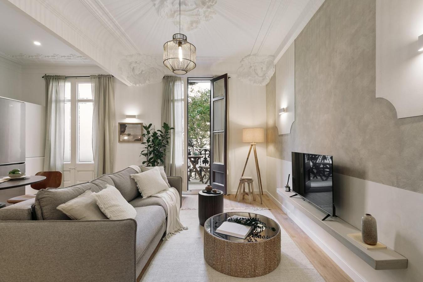 Apartment Baia - And Balcony In Eixample Esquerra *