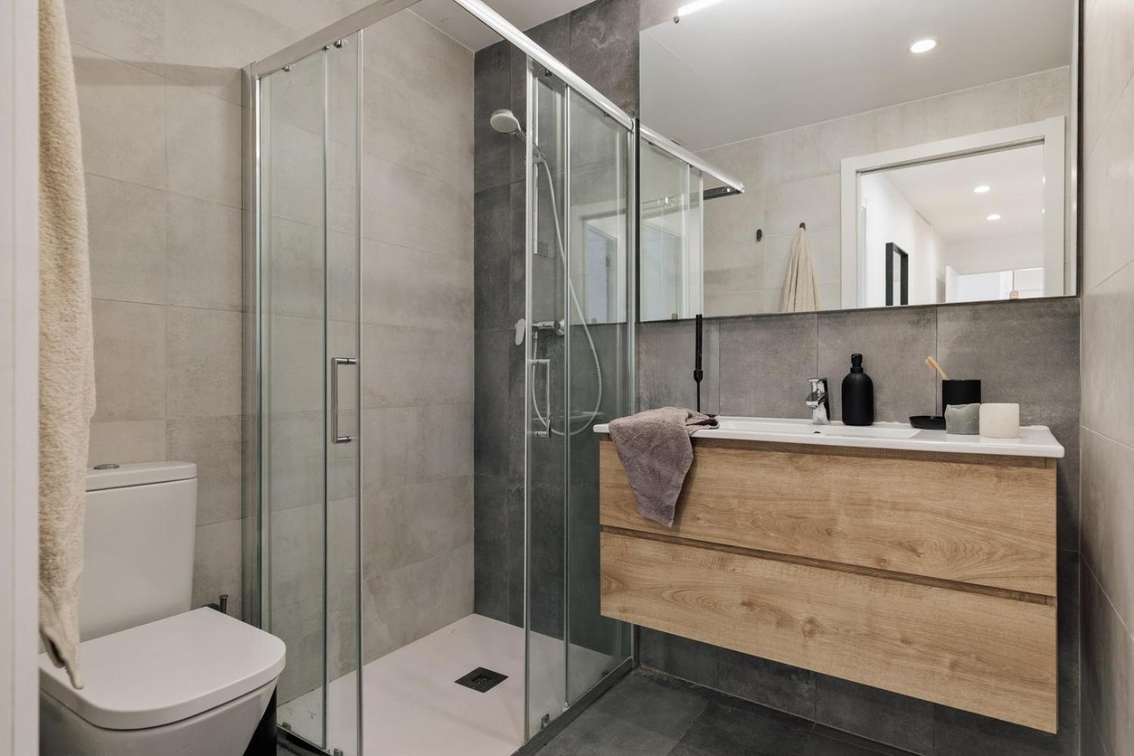 Apartment Arenal - 3 Bedrooms And Terrace In Sarria