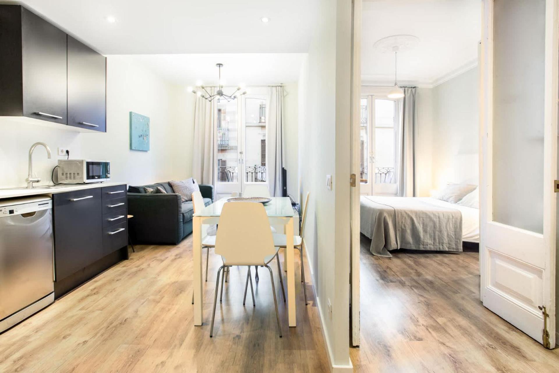 Centric 2bedroom In Ramblas 3 1a Apartment *
