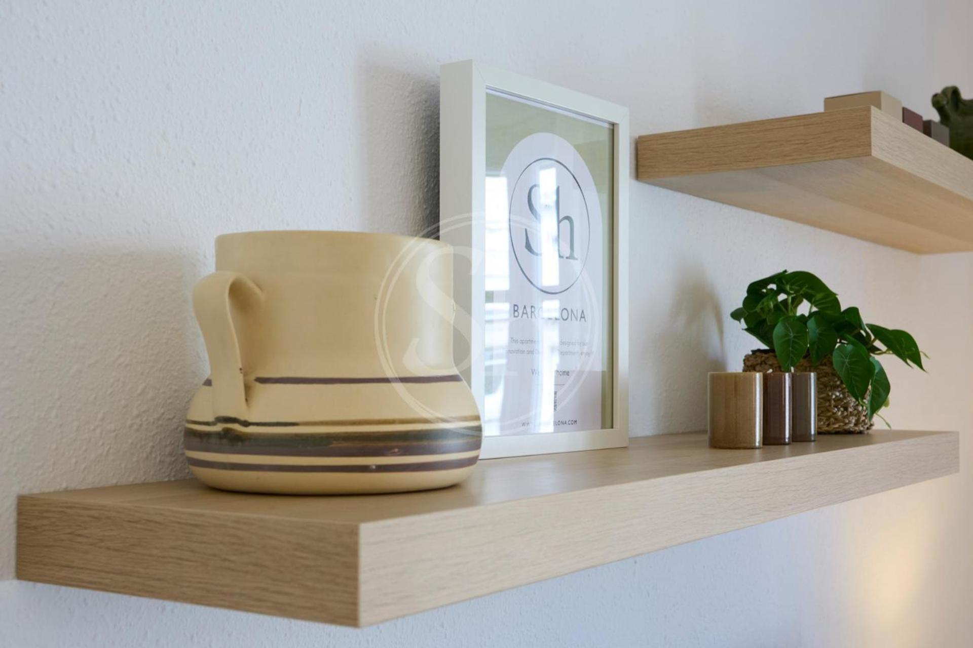Luminescent Valencia Apartment