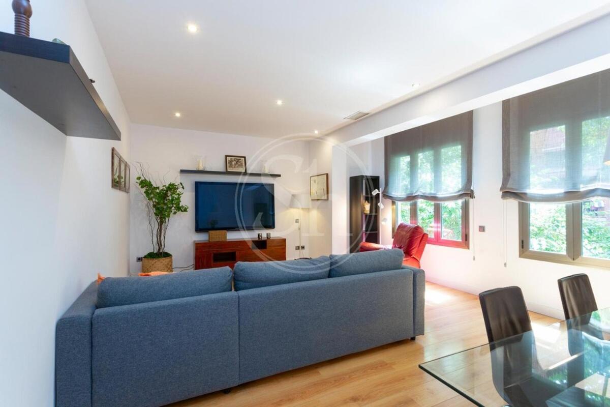 Apartment Comodo En El Eixample