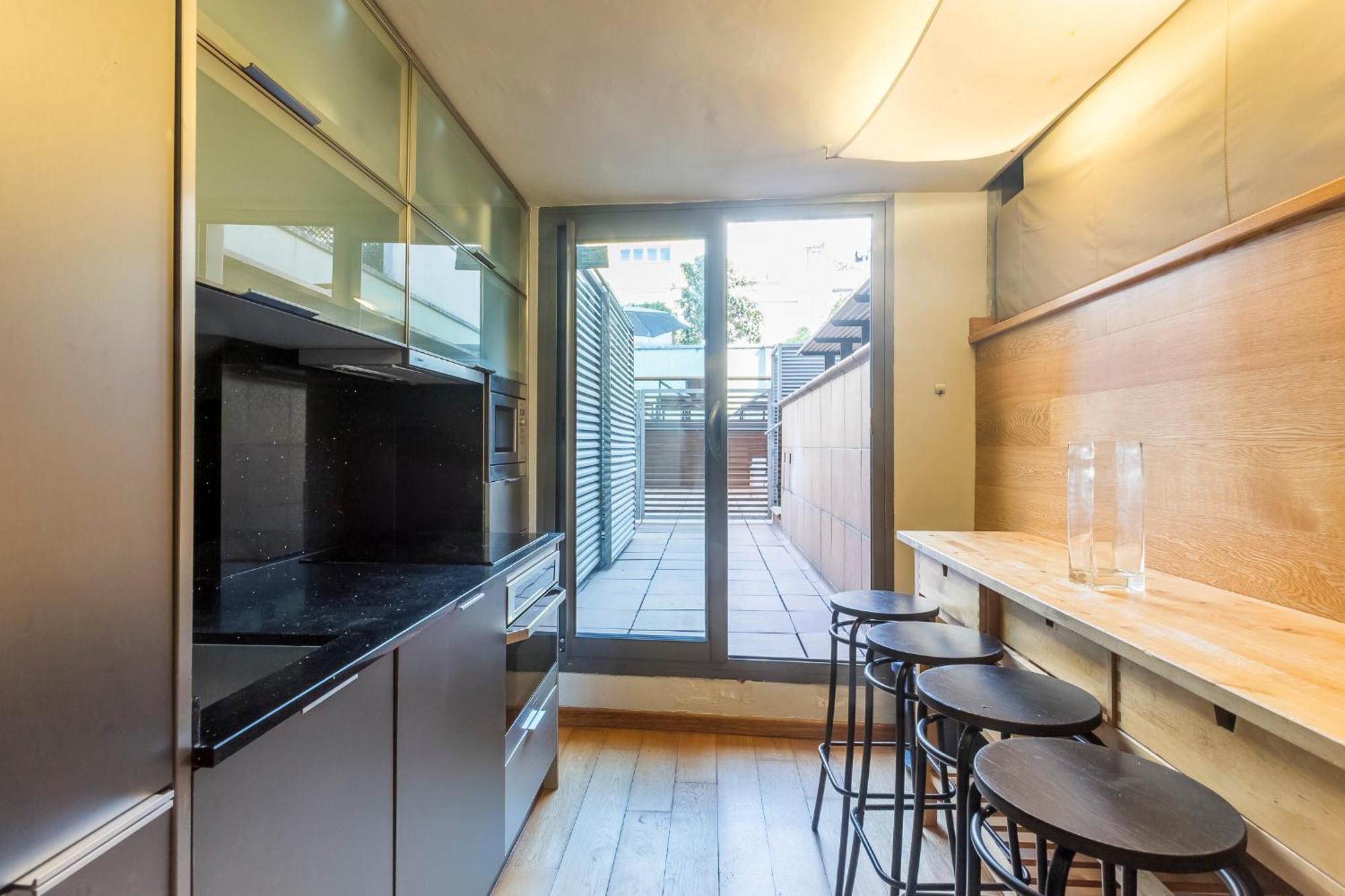 Apartamento My Space Emirates - Bright In Gracia With Shared Pool *