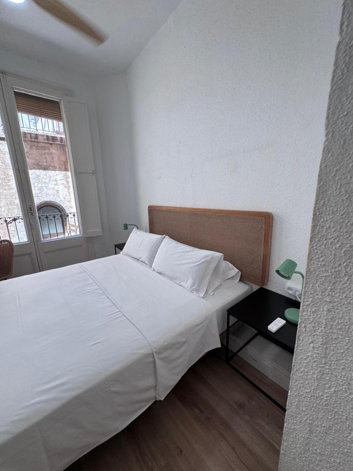 Calma House Guest house *