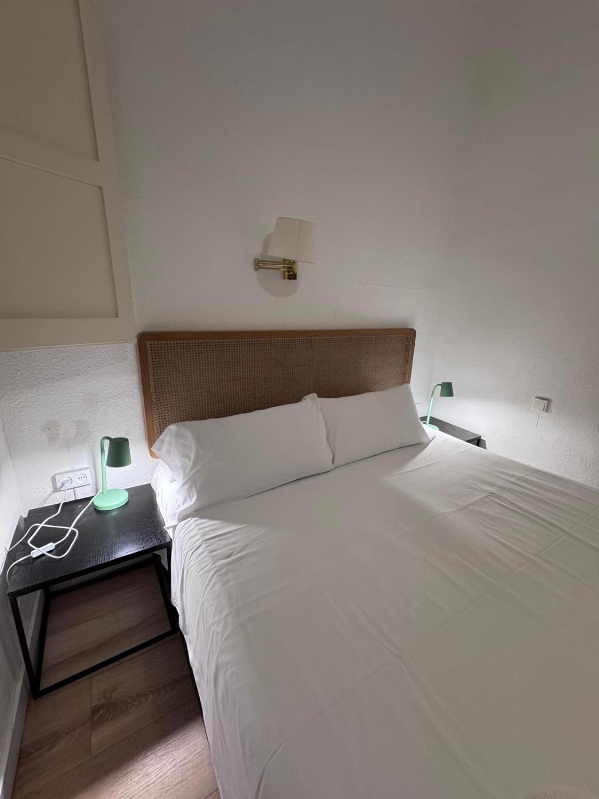 Calma House Guest house *