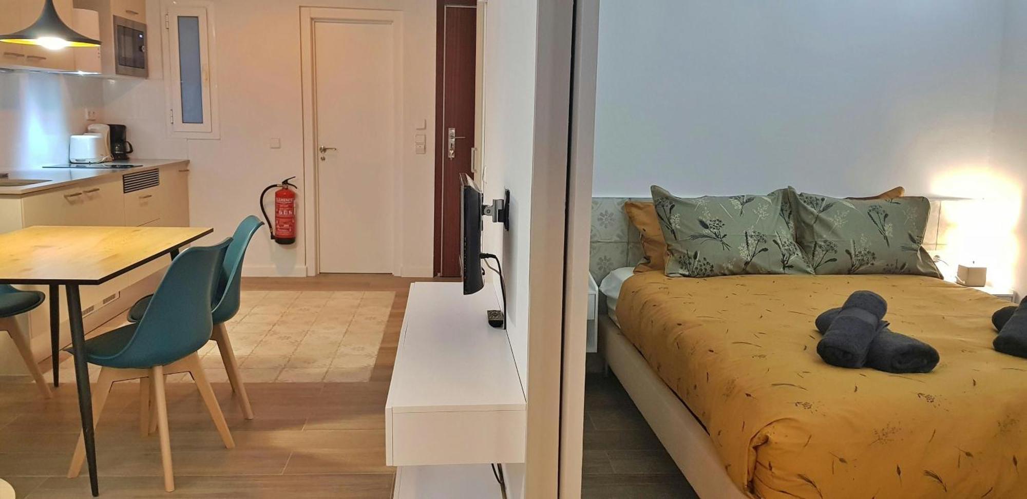 Sant Antoni 3 - Downtown Barcelona. Modern Apartment Barcelona