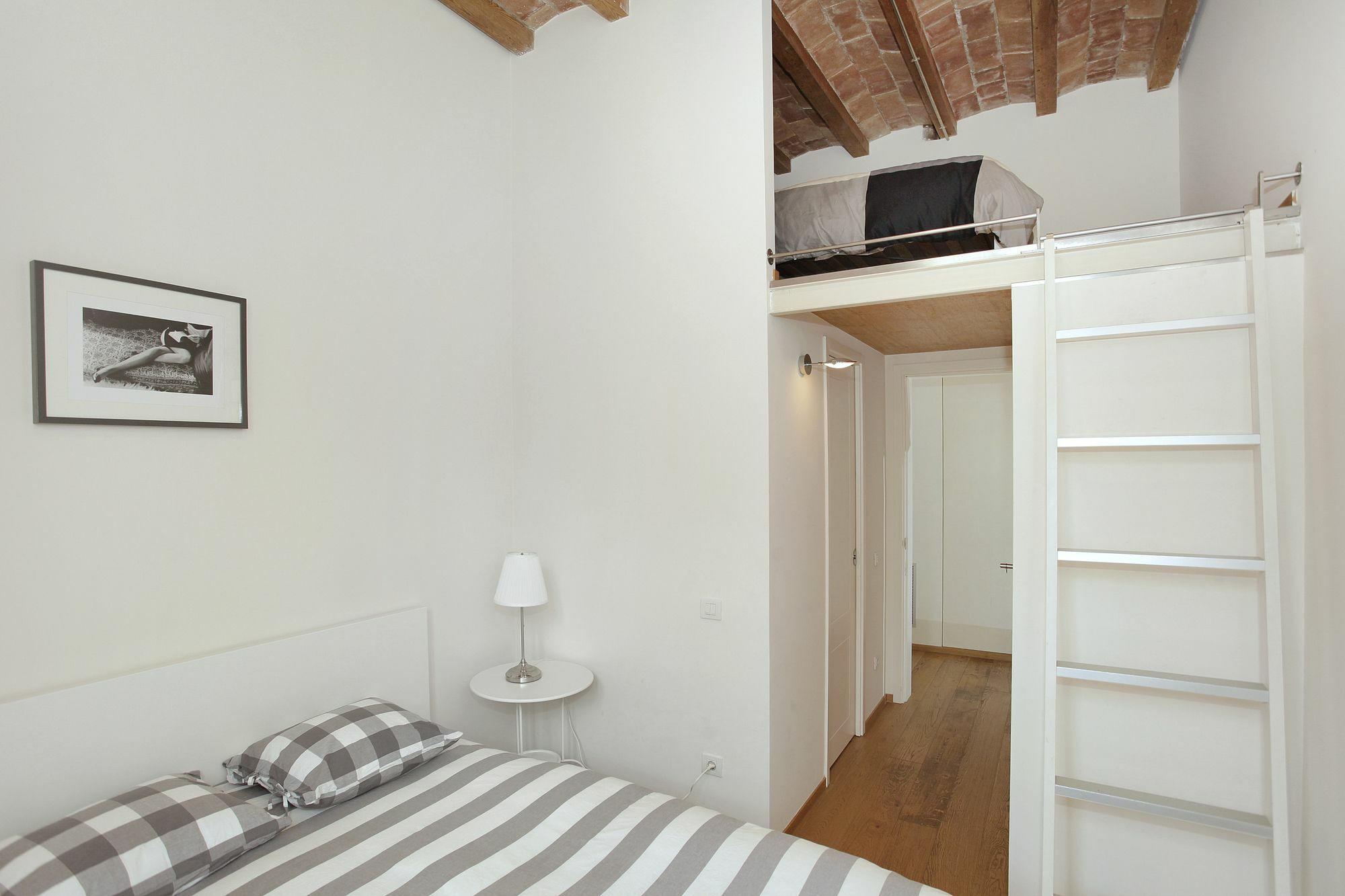 Design Flat Domingo Apartment Barcelona