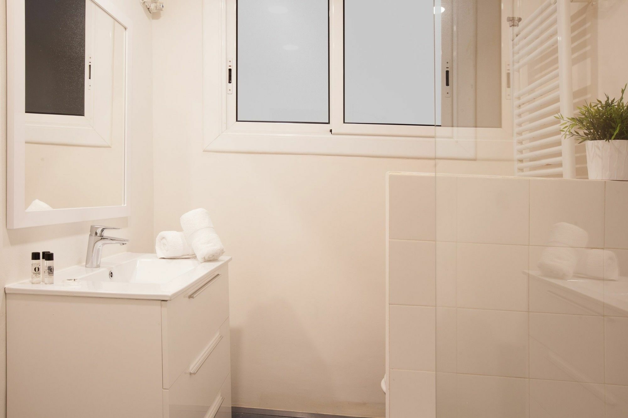 Rent Aparments Diagonal-aribau Apartment Barcelona