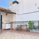 Zhenyu Apartments