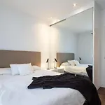 3-Bedroom Penthouse With Terrace In Eixample