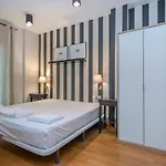 Modern And Bright Apartment In Eixample 2-1