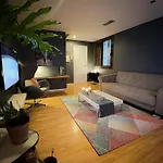 Cozy Apartment In The Gothic Quarter Of Barcelona