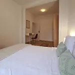 21Ara1085- Fabulous 4Br Apartment In Ciutat Vella