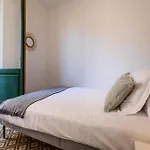 22Ara1051- 4Br Flat In The City Center