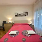 Habitaciones En La Calle Villaro