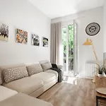 Art House Fira Apartments