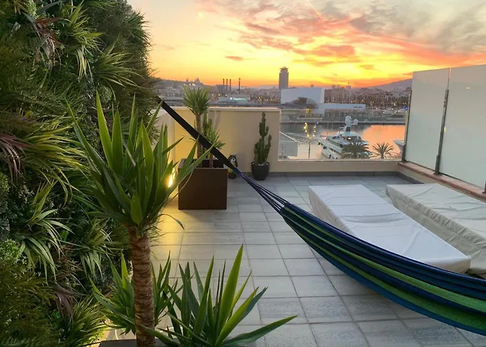 31 Nights Plus Luxury Aircon Beach Apartment Barcelona With Incredible Views