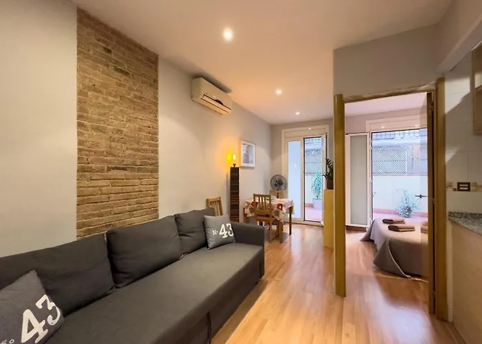 Ferienwohnung Fuer 3 Personen Ca 38 Qm In Barcelona-Gracia, Costa Brava Costa Del Maresme