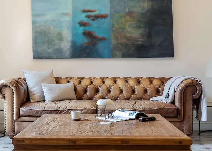 Canela Homes Midterm Elegance