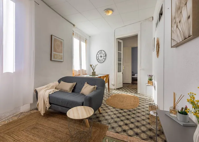 22Ara1051- 4Br Flat In The City Center