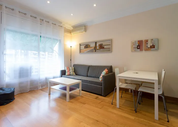 Sagrada Familia - Gaudi Apartment