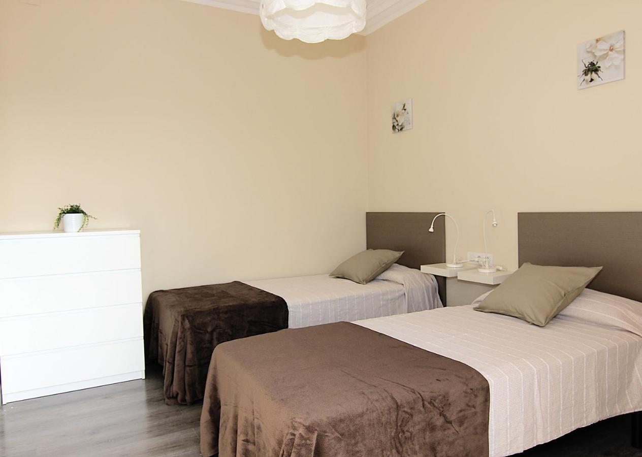 Felip Ii - Spacious And Quiet & One With Private Terrace