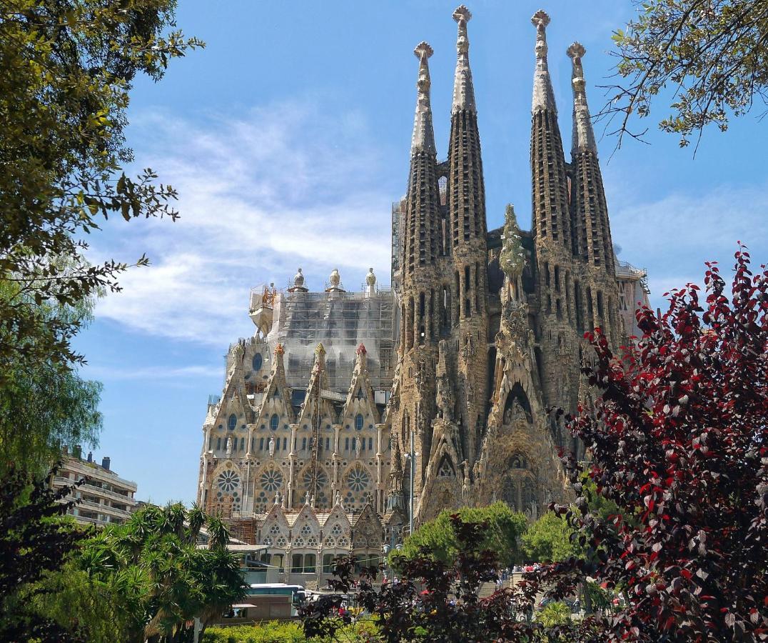Felip Ii - Spacious And Quiet & One With Private Terrace * Barcelona