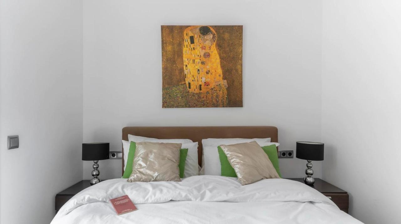 31 Nights Luxury Aircon With Incredible Views Apartment Barcelona
