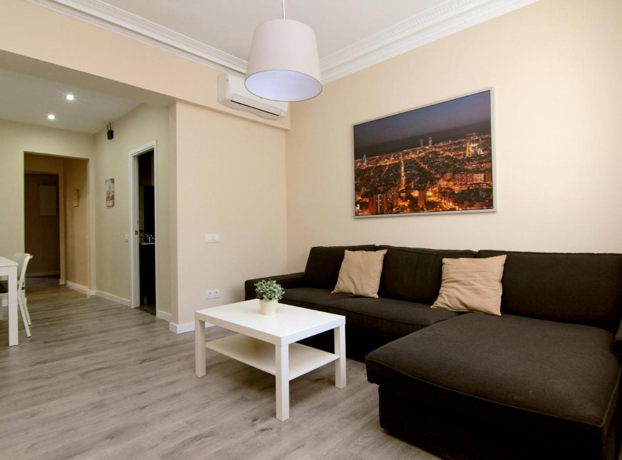 Apartment Felip Ii - Spacious And Quiet & One With Private Terrace