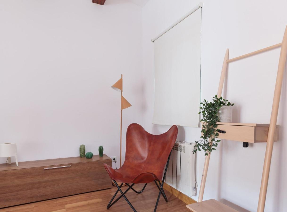 Apartment Spacious Doubleroom Apartment At Sants