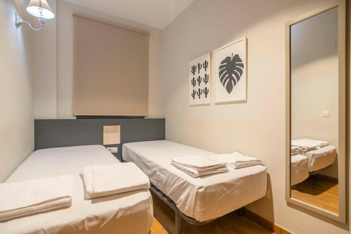 Modern And Bright In Eixample 2-1 Apartment Barcelona