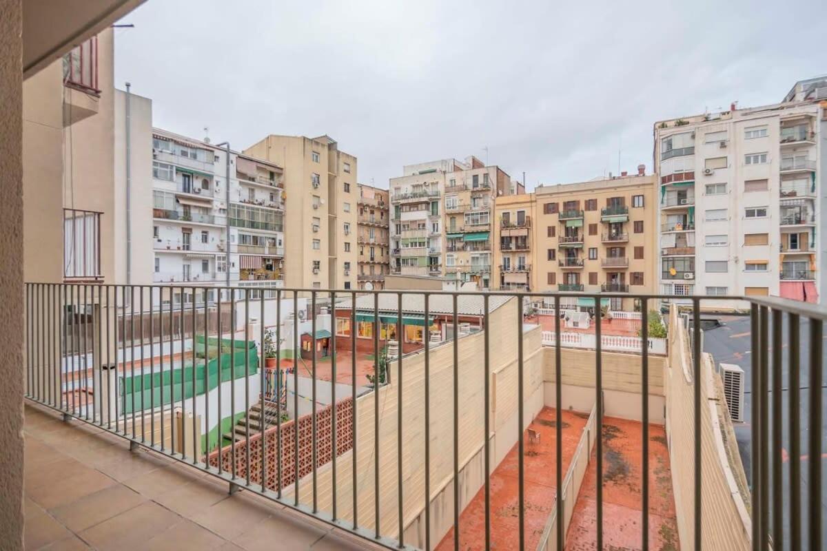 Modern And Bright In Eixample 2-1 Apartment
