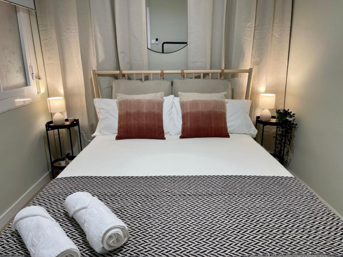 Poble Sec - Modern & Comfy 3 Bedrooms Apartment *