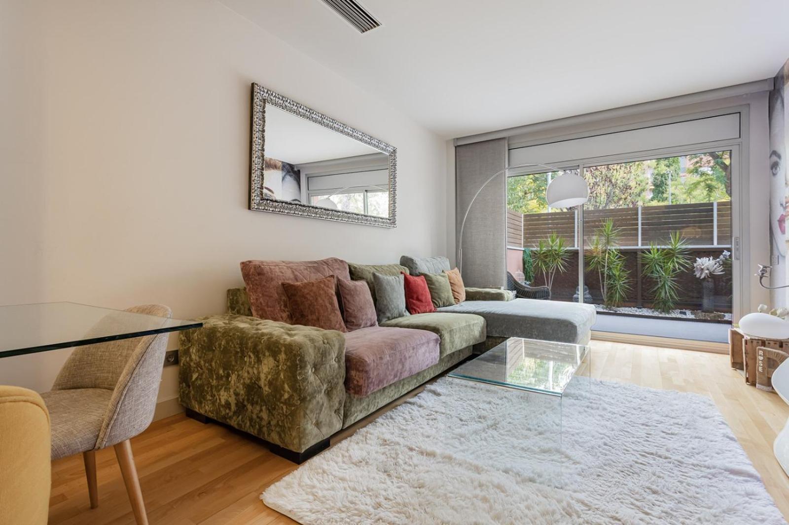 Pool Luxury 2 Bedrooms - 2 Terraces - Parking - Long Term Apartamento