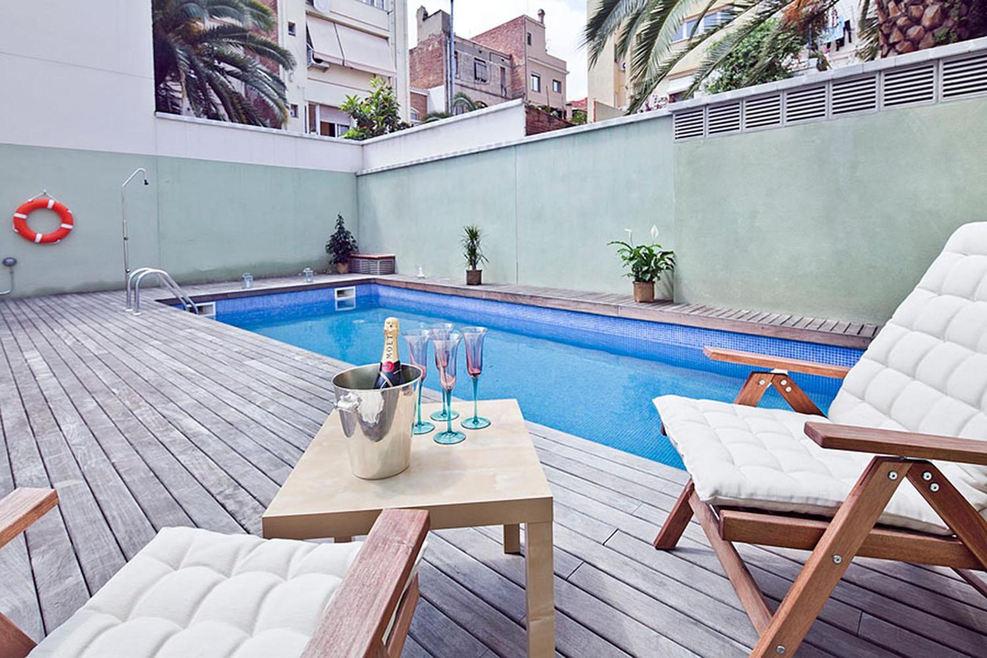 Apartamento My Space Emirates - Bright In Gracia With Shared Pool Barcelona