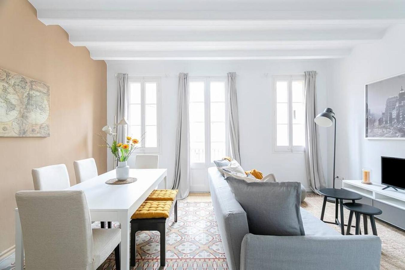 Exquisite&historic Flat With Rooftop Barcelona