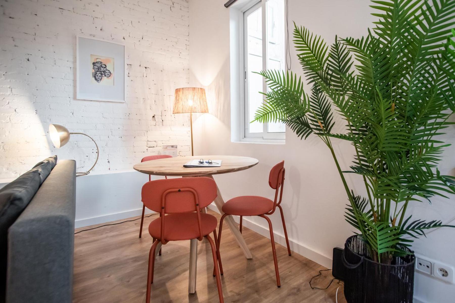 44poc1062 - Newly Decorated In Poble Sec Appartement Barcelona