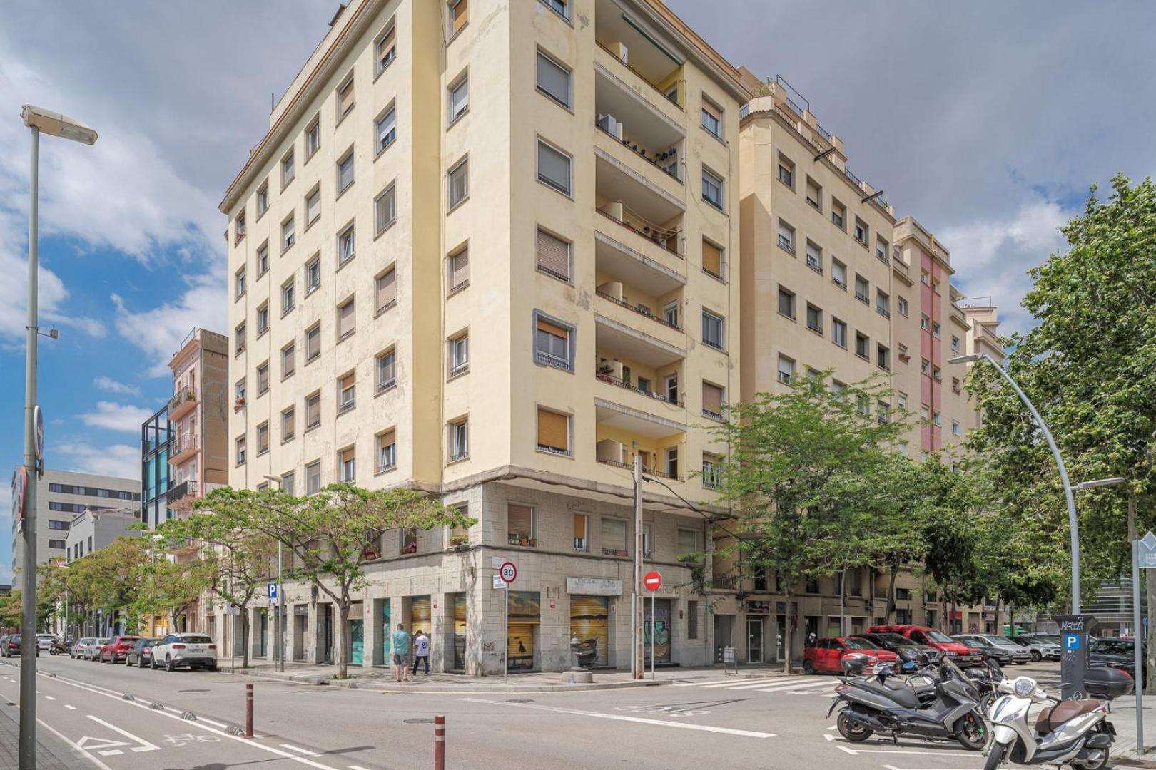 Guestready - Comfortable Retreat Next To The Appartement Barcelona