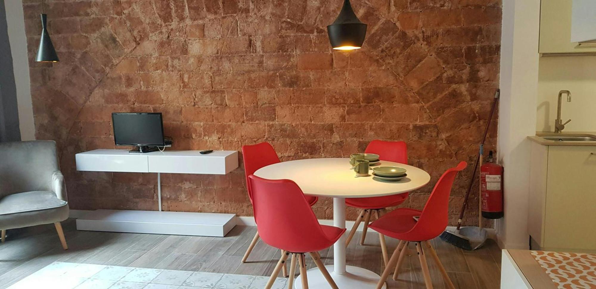 Apartment Sant Antoni 4 - Downtown Barcelona. Modern Barcelona